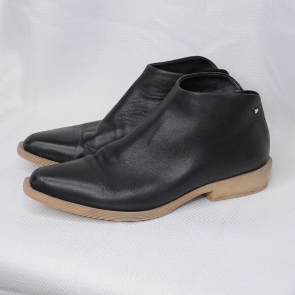 La Canadienne Black Leather Slip On Ankle Boots Sz 7 - Picture 2 of 7